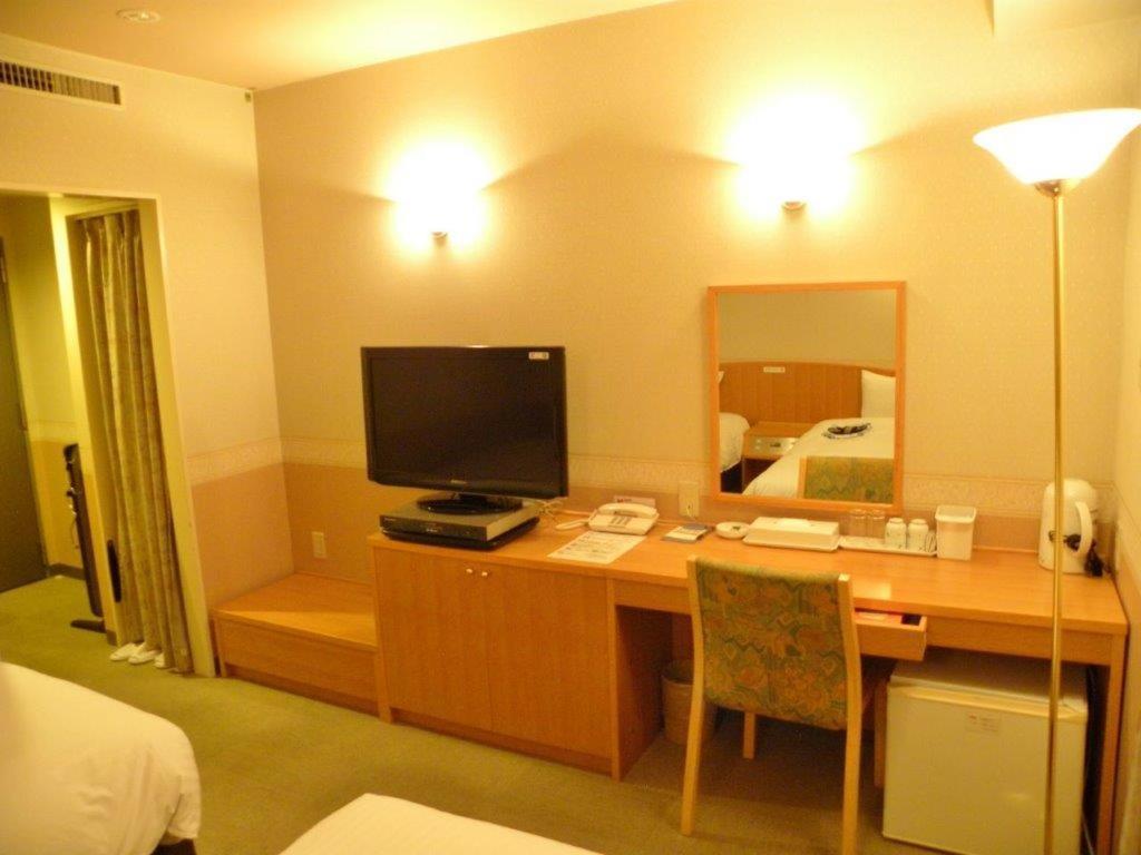 Hotel Benex Йонедзава Экстерьер фото